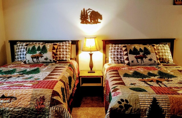 The Tahoe Tamarack pet friendly Studio