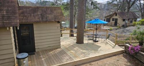 #07 - Lakeview One Bedroom Cottage-Pet Friendly