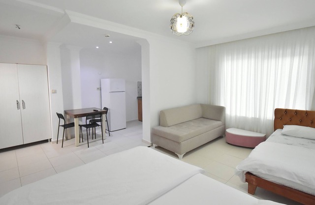 Appartement Classique 2 + 1, à 100 mètres de la plage