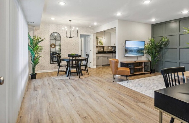 1/1 Comfy Suite,next to Shopping & Entertainment