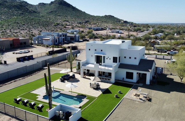 Stunning AZ 1+ Acre Estate w/ Breathtaking Mtn View