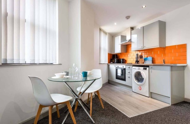 1 Bed Budget Friendly Flat in Central Halifax