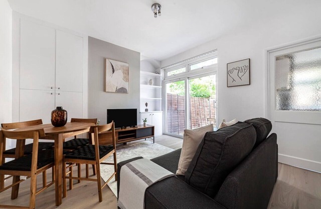 The Neasden Villas