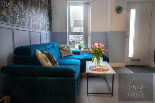 1 Bed House at Velvet Serviced Accommodation Swansea with Free Parking & WiFi - SA1
