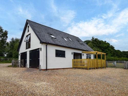 1 Bed in Beaulieu Heath 92943