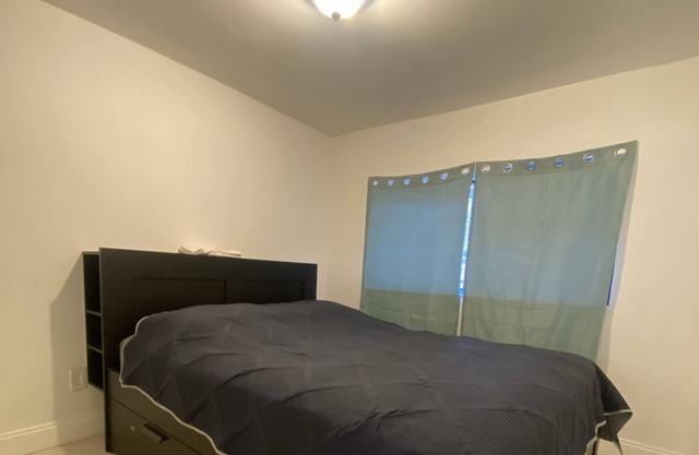 1 Bed-Room Miami