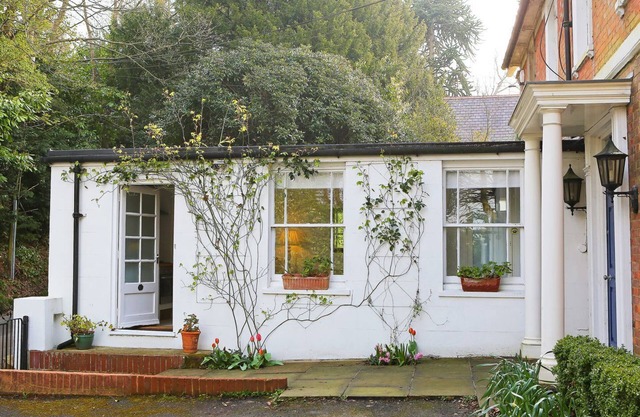 1 bedroom accommodation in Frant, Tunbridge Wells