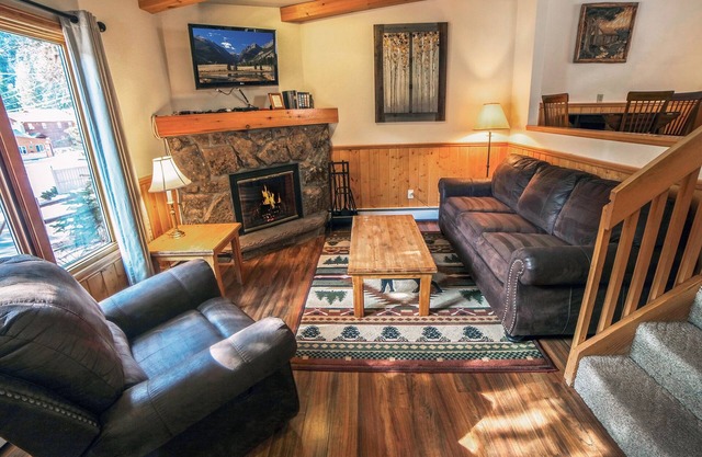 1 bedroom, 1 bath attached cabin, kitchen, wood burning fireplace