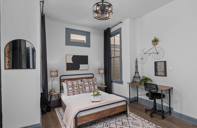 1 bedroom, 1 bathroom suite in Downtown Augusta