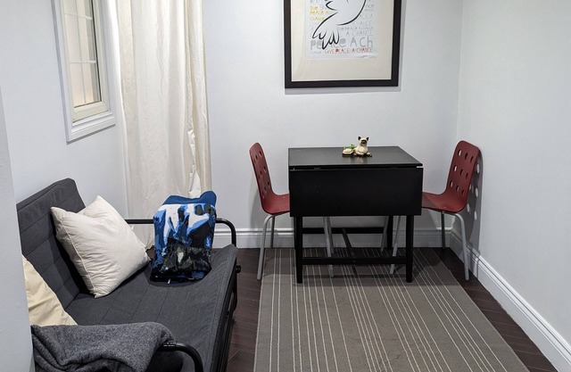 1 Bedroom, 1 Bathroom with kitchen Flat/apartment