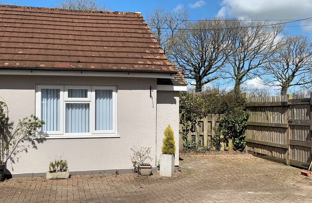 A lovely semi-detached rural holiday home perfect for a couple’s romantic getaway.