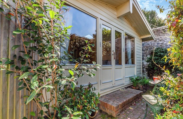 1 bedroom accommodation in Hurstpierpoint