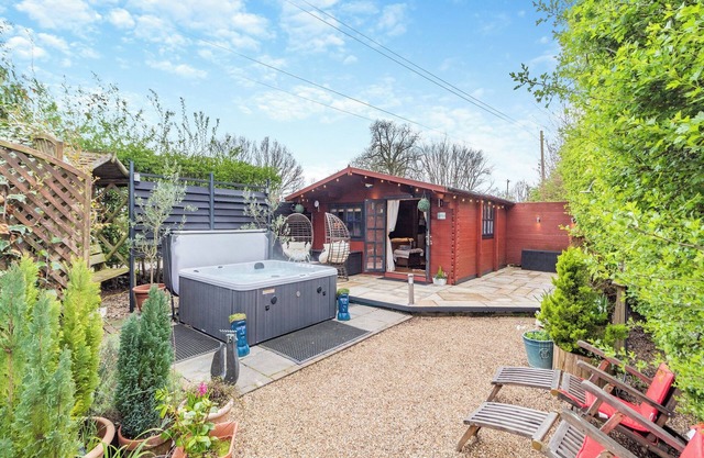 1 bedroom accommodation in Easthorpe, near Colchester