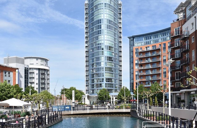 1 bedroom accommodation in Gunwharf Quays, near Portsmouth