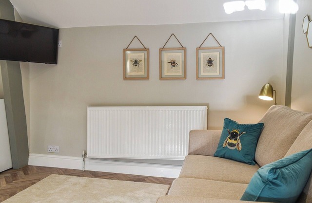 A perfect retreat for exploring the stunning Peak District and surrounding areas.