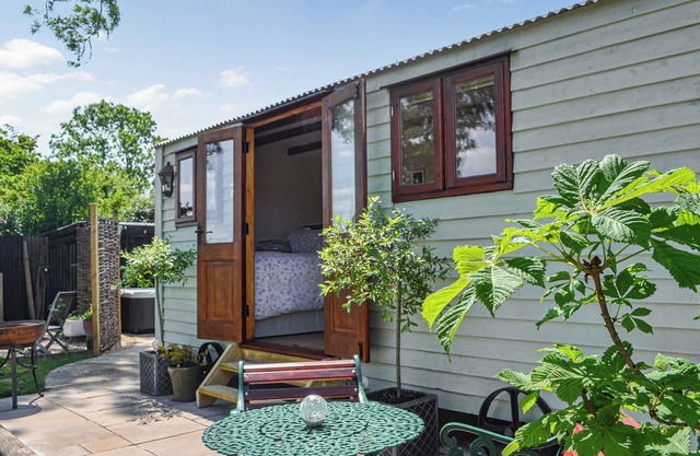 You will love the views from this shepherd’s hut across the fields to the Wolds beyond.