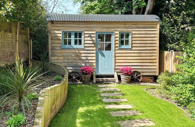 1 bedroom accommodation in Steyning