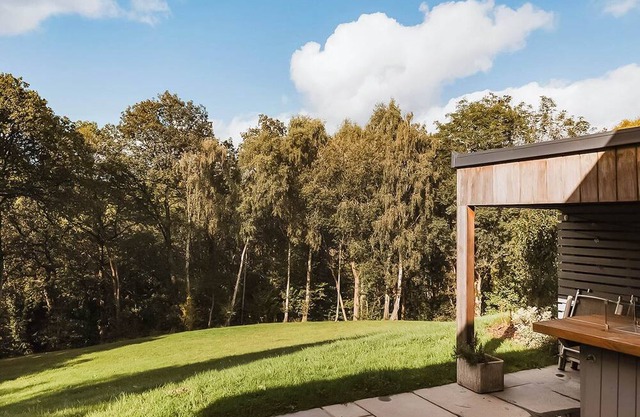 Modern and cosy one bedroom micro-lodge designed exclusively for a couples retreat.