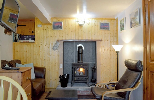 Couples retreat within the Shropshire countryside with great walking links from the front door.