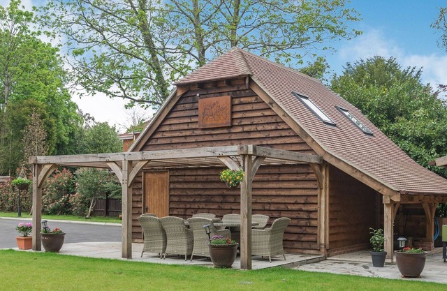 1 bedroom accommodation in Hythe, near Southampton