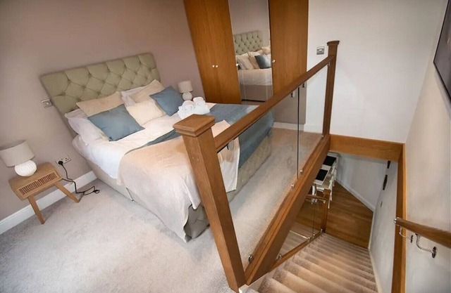 1-Bedroom Apartment by the sea