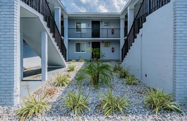 1 Bedroom Apartment (423875) by Houzlet