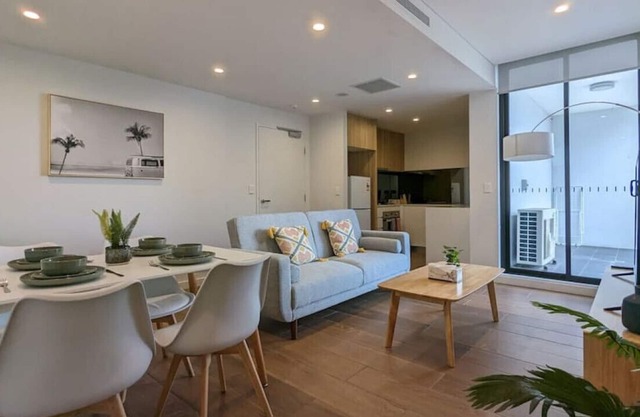 1 Bedroom Apartment in Heart of Campsie
