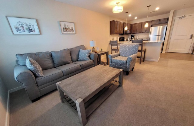 1-Bedroom apartment in Fenton, MI with Wi-Fi, Fitness Center, & in-unit Laundry!