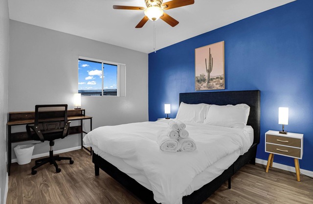 1-bedroom apartment near Old Town/Airport GYM POOL