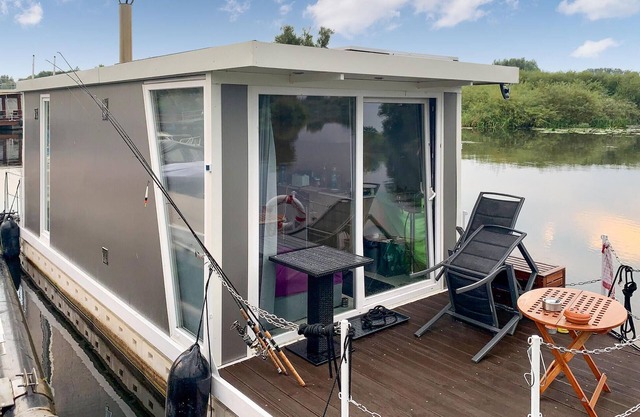 Magnifique bateau d'une chambre à.