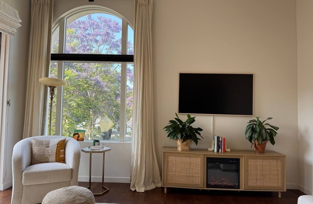 1 bedroom condo in enchanting Santa Barbara by the water!