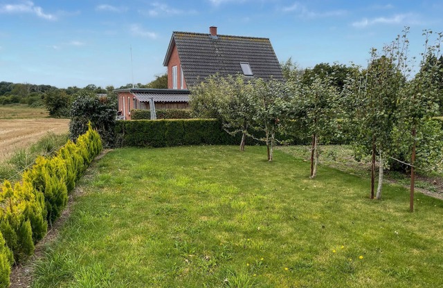 1 bedroom cozy apartment in Hesselager