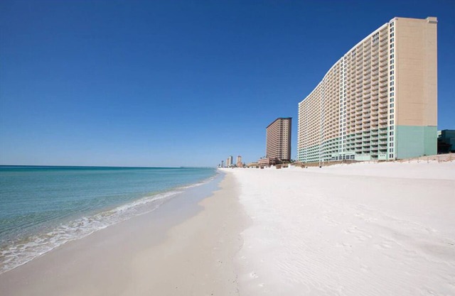 2 Bedroom Lower Level on Panama City Beach!!