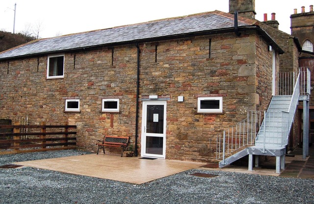 The Bird Bath has a hot tub, treatments available and is situated on a working farm.