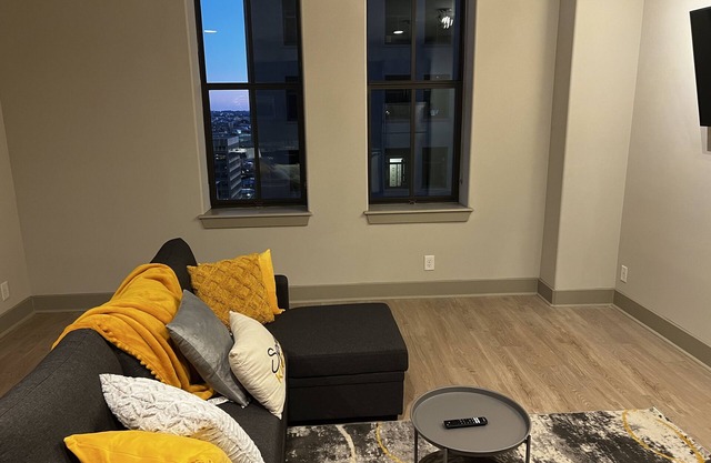 1 Bedroom Harbor View
