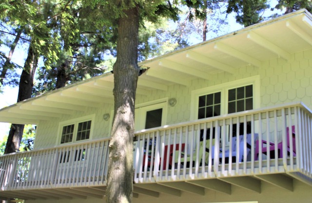 One Bedroom Lakefront Cottage Dewittville, NY Chautauqua