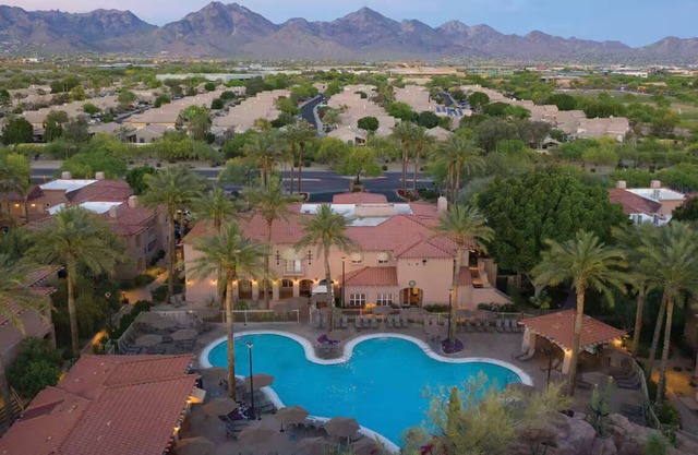 1-bedroom Premium Villa at Sheraton Desert Oasis - Walk to the WM Phoenix Open