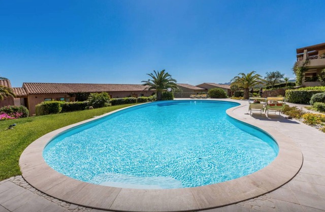 Appartement 1 chambre avec vue sur la mer et grande piscine