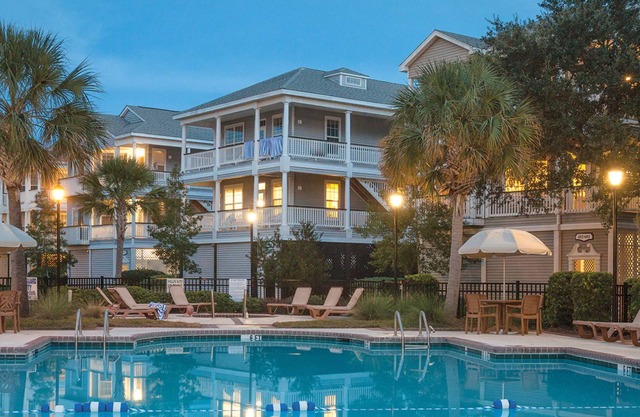 1 Bedroom, Sleeps 4, Full Kitchen, at Ocean Ridge Resort, Edisto Beach!