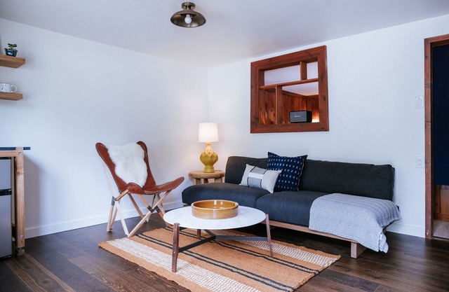 1 Bedroom Suite with a Living Room