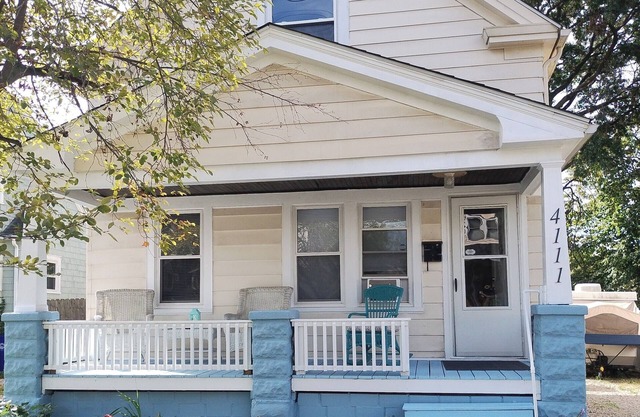 1-bedroom vacation home 4 minutes from Cleveland Metroparks Zoo