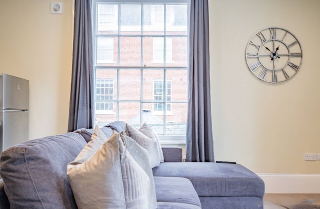 1 Bedroom Worcester City Centre Apartment