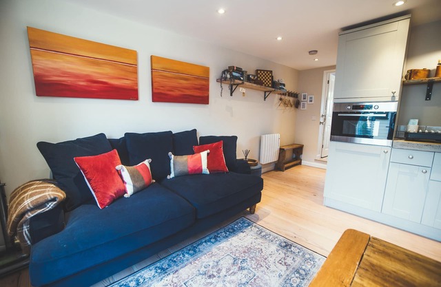 1 chambre annexe jardin avec cour privée et près de la plage