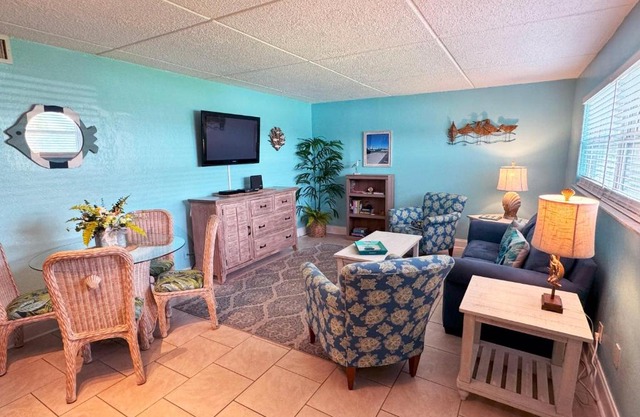 1 BR Brisa Del Mar! Ground Floor Unit!