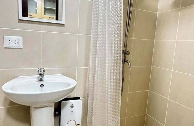 1 BR condo Bonifacio Global City, Taguig M. Manila
