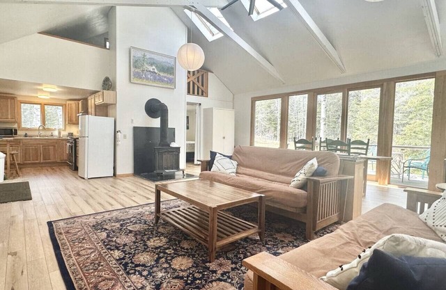 1 BR Pet Friendly Home in Quiet Wooded Area in Bar Harbor! [Art Studio]