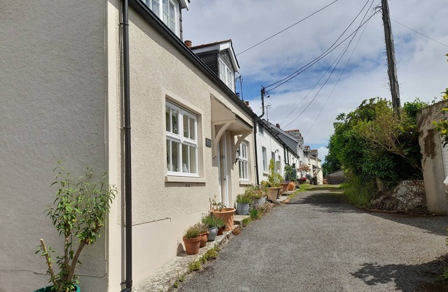 One Cheriton Row, TENBY