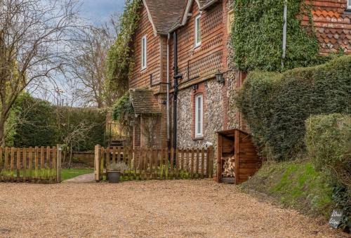 1 Church Cottages & Garden Room