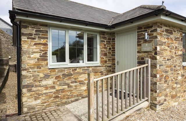 1 Cottage Coachman, Hillfield Village, DARTMOUTH