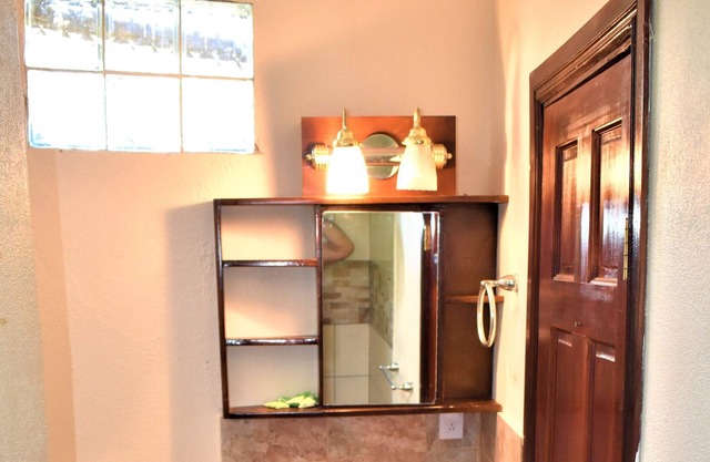 1 chambre à 20 min de l'aéroport de Alajuela. Meilleures vues!